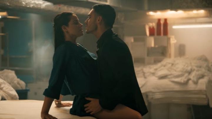 مسلسل Dark Desire الحلقة 15 مترجمة (للكبار فقط +18)